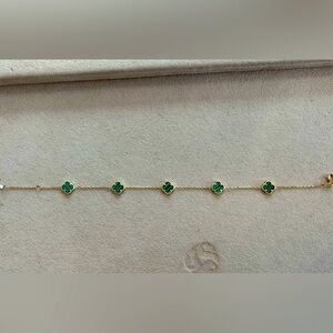 Solid 18K bracelet,brand new.